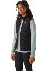 cerium-lt-vest-women-s-black-open-view.jpg